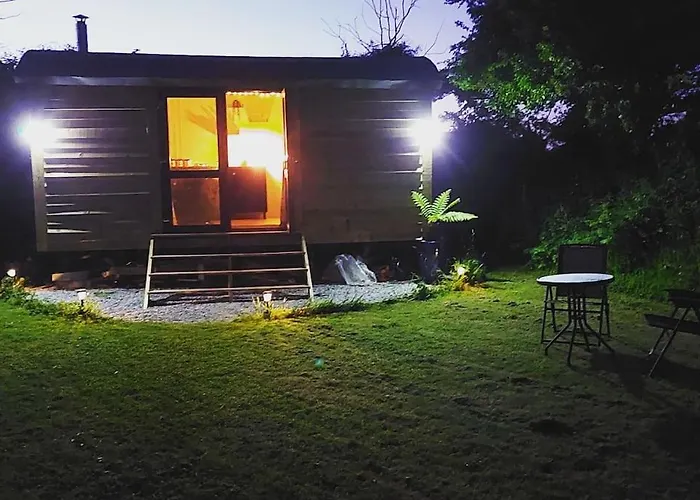Reggies Hideaway A Secluded Off Grid Shepherds Hut