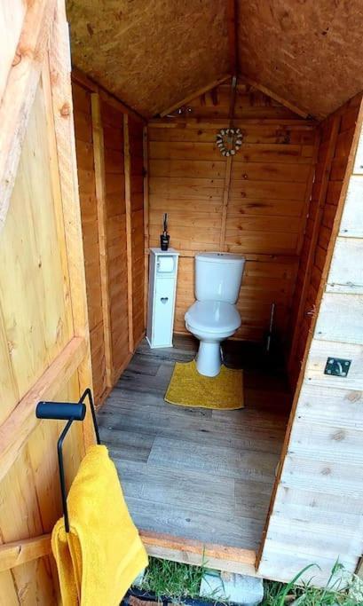 Reggies Hideaway A Secluded Off Grid Shepherds Hut Holiday home Saint Hilary (Cornwall)
